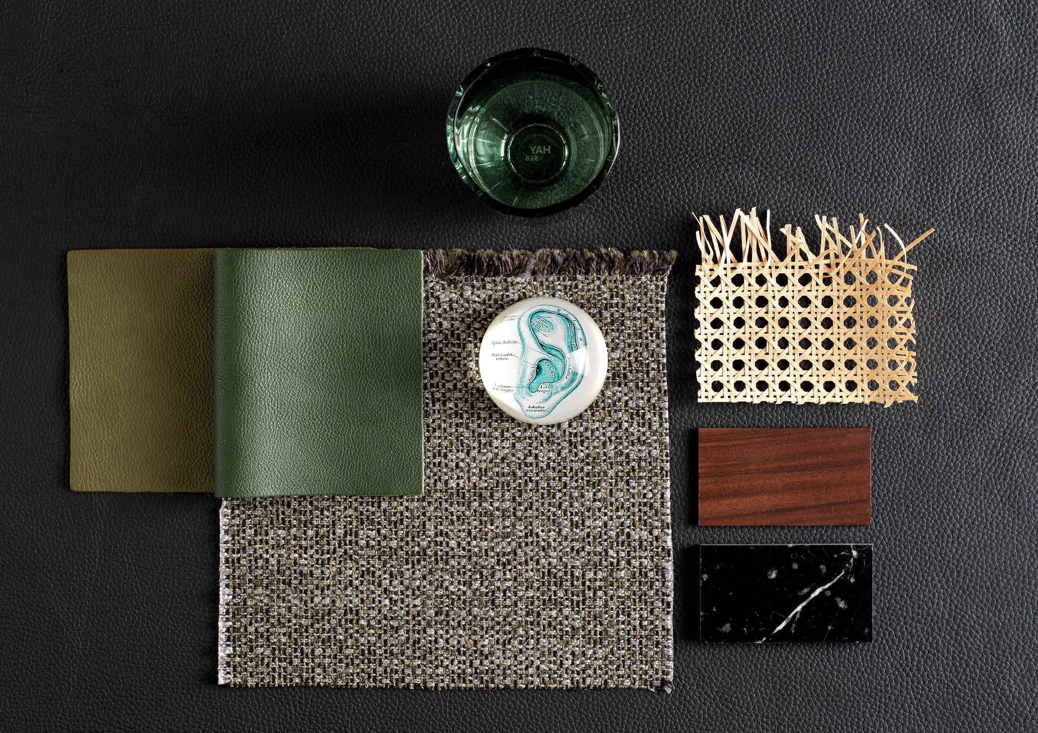 Materiali e finiture della poltrona Patti protagonista di Elle Decore Materiali e finiture della poltrona Patti protagonista di Elle Decore